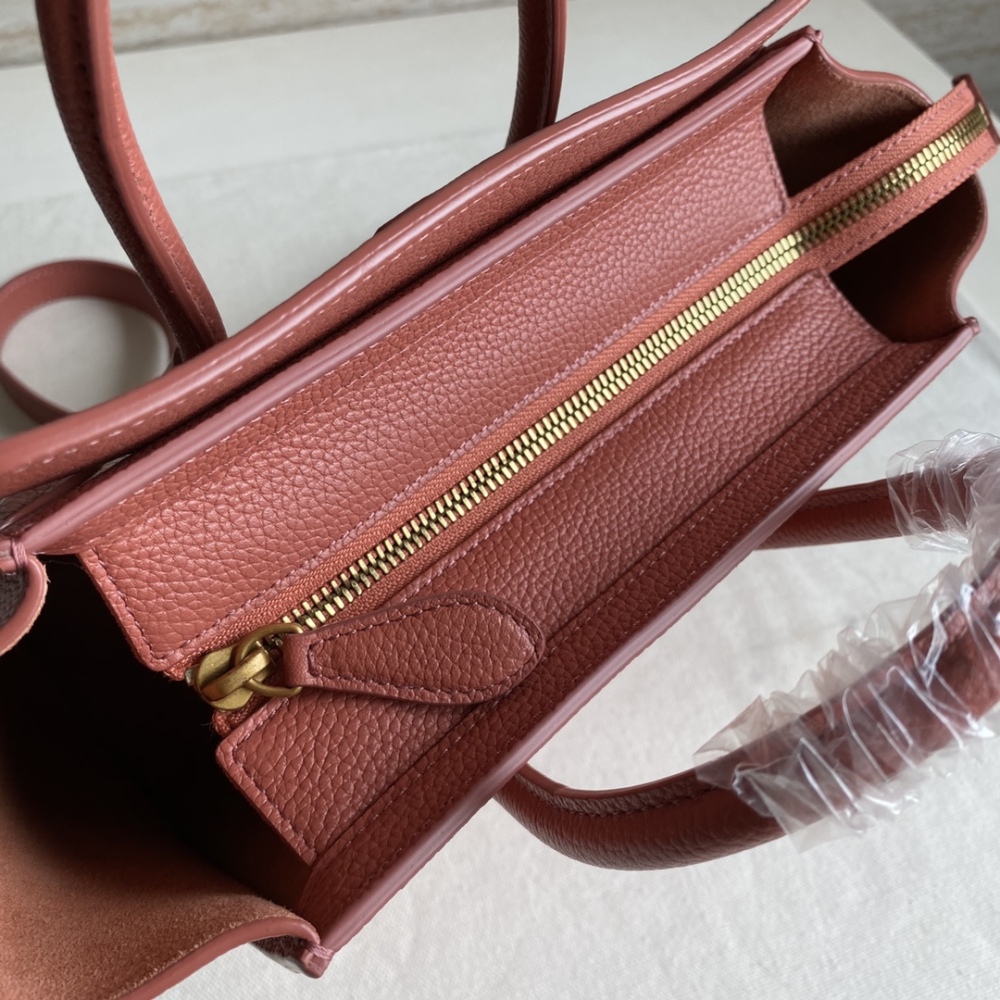 CELINE smiley bag PM 20cm 189243 mirror boutique