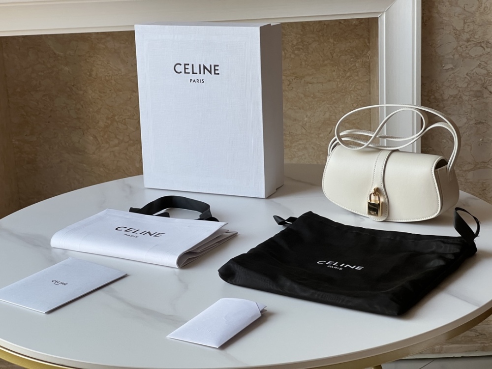CELINE tofu lock bag 2022 mirror boutique