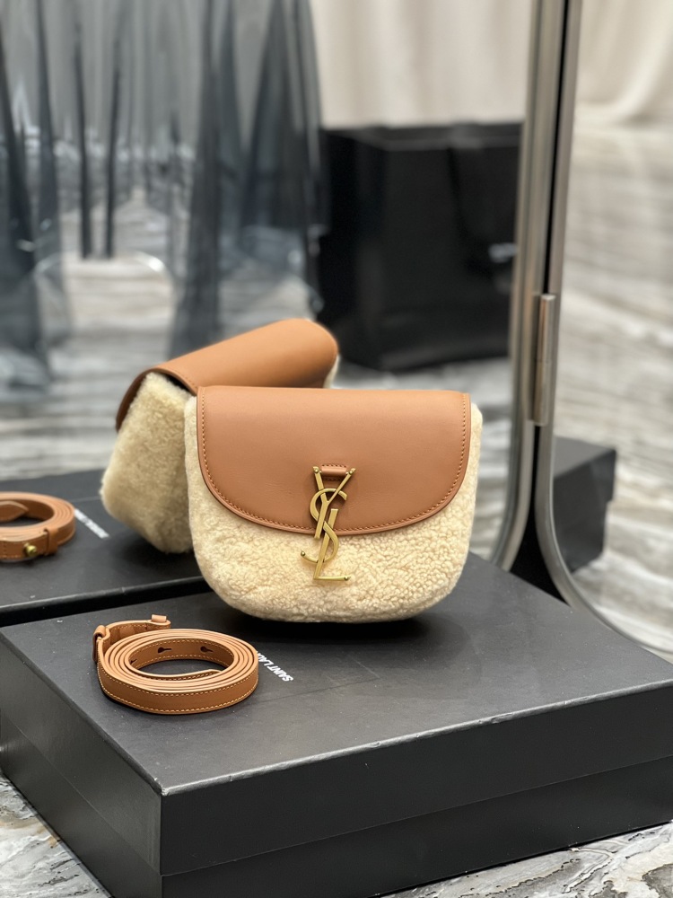 Saint Laurent 𝑲𝒂𝒊𝒂  619740 Mirror Boutique