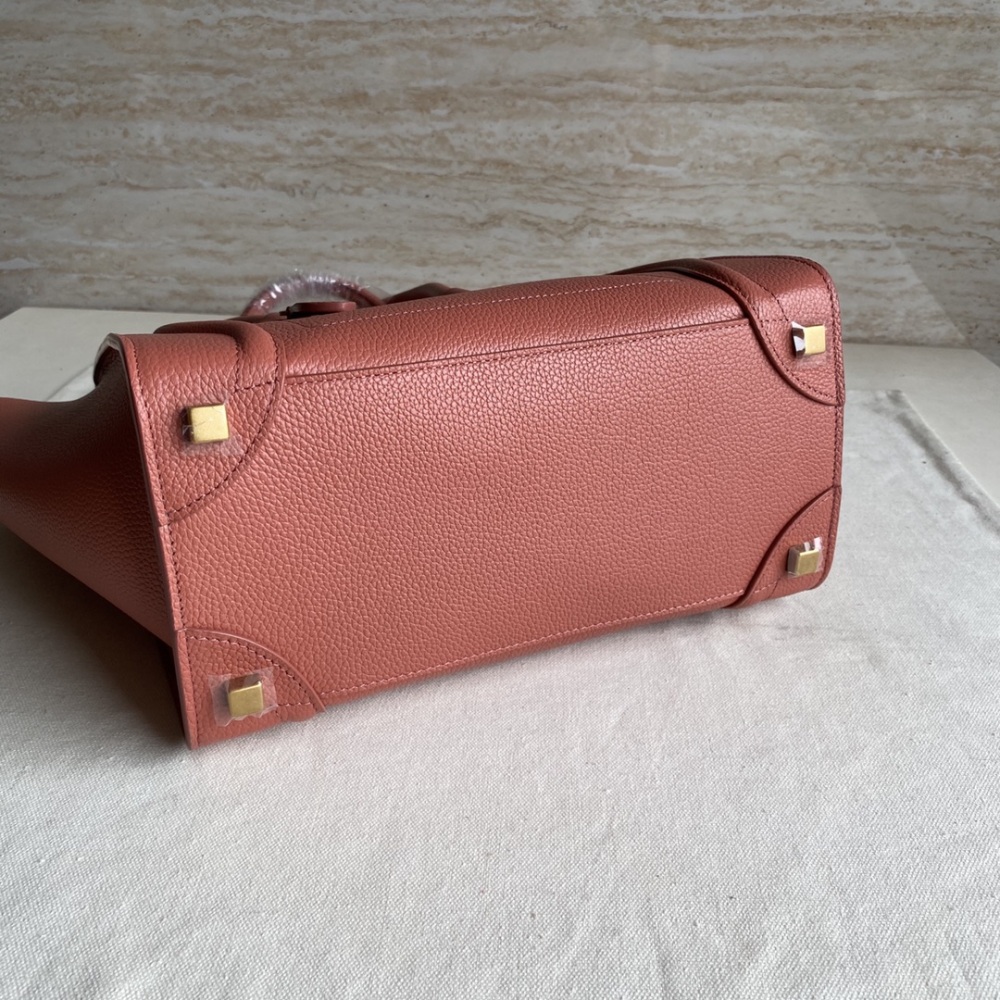 CELINE smiley bag MM 27cm 189793 mirror boutique