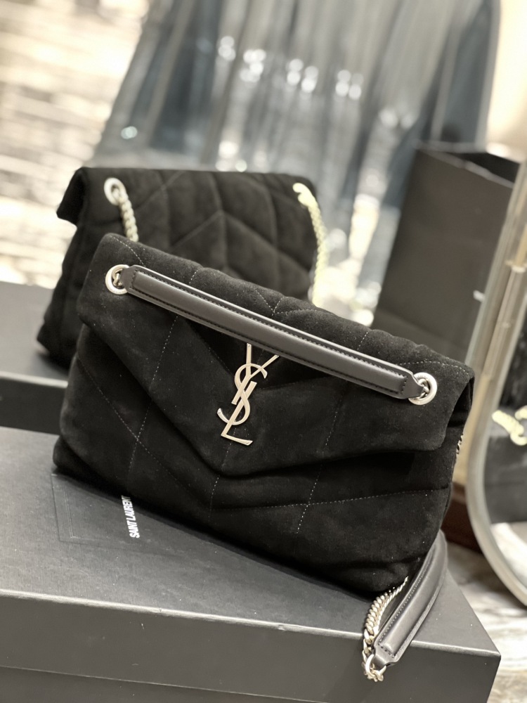 Yves Saint Laurent Loulou puffer 29cm 577476 Mirror Boutique
