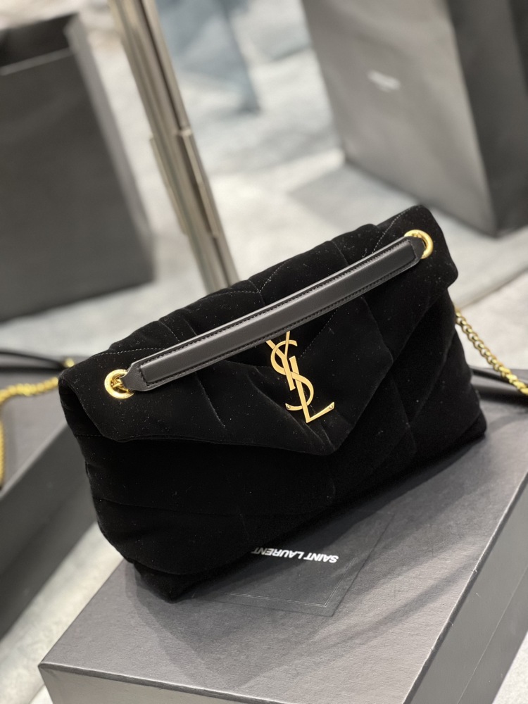 Yves Saint Laurent Loulou puffer 29cm 577476 Mirror Boutique