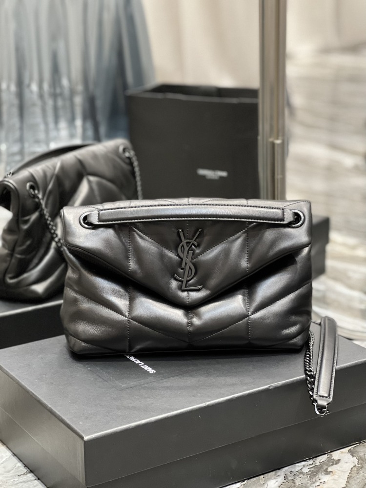 Yves Saint Laurent Loulou puffer 29cm 577476 Mirror Boutique