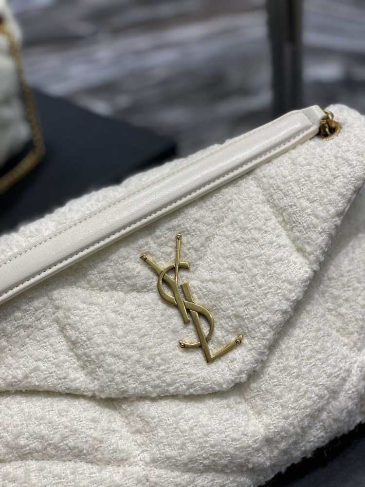 Yves Saint Laurent Loulou puffer 29cm 577476 Mirror Boutique