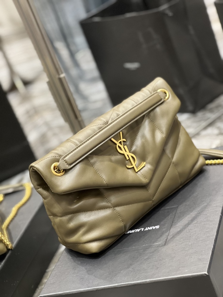 Yves Saint Laurent Loulou puffer 29cm 577476 Mirror Boutique