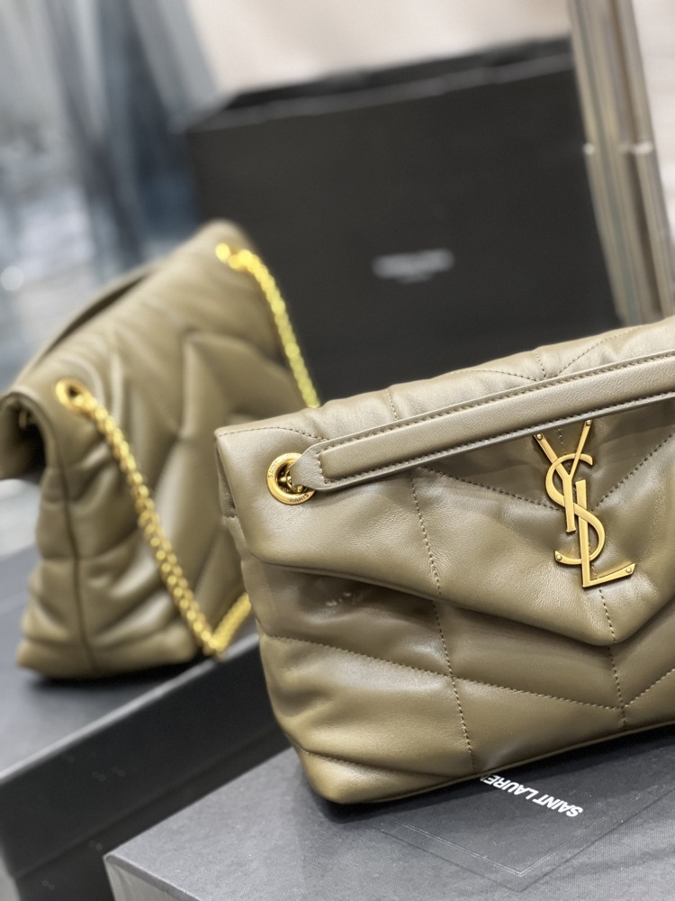 Yves Saint Laurent Loulou puffer 29cm 577476 Mirror Boutique