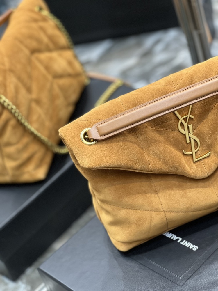 Yves Saint Laurent Loulou puffer 29cm 577476 Mirror Boutique