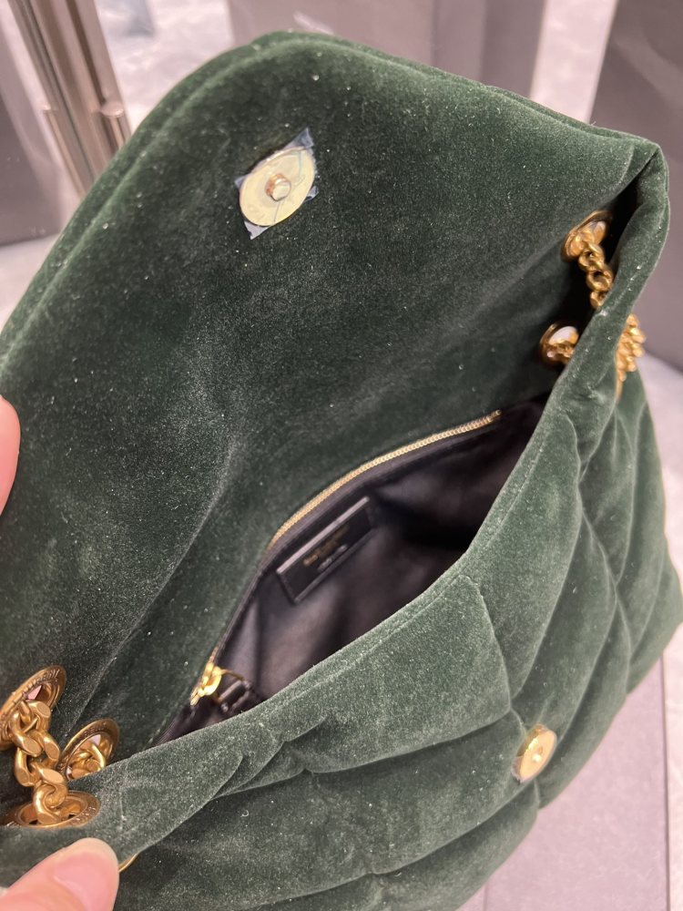 Yves Saint Laurent Loulou puffer 29cm 577476 Mirror Boutique