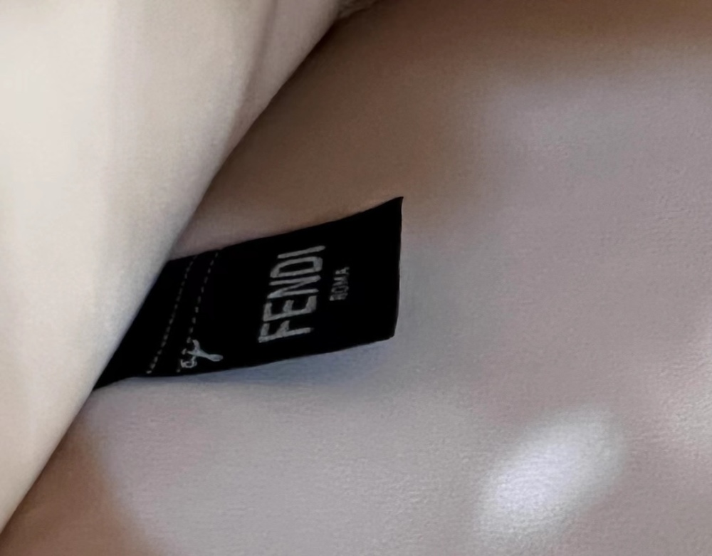 Fendi New Style Peekaboo 70193 GM I see U Mirror Boutique