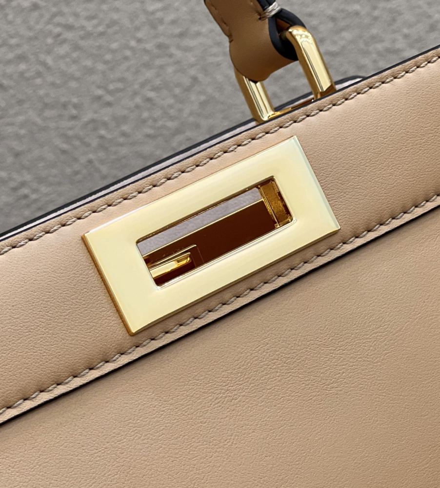 Fendi New Style Peekaboo 70193 GM I see U Mirror Boutique