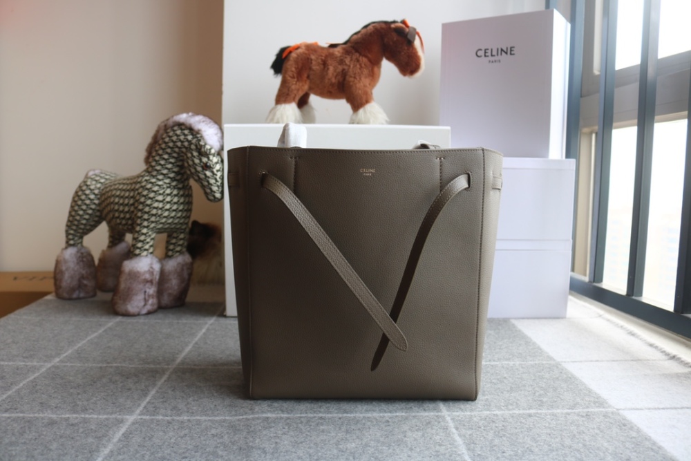 CELINE CABAS PHANTOM 189023 mirror boutique