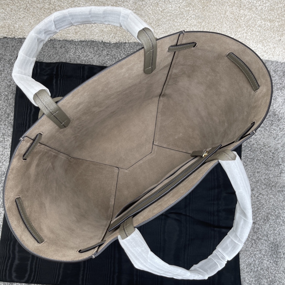 CELINE CABAS PHANTOM 189023 mirror boutique