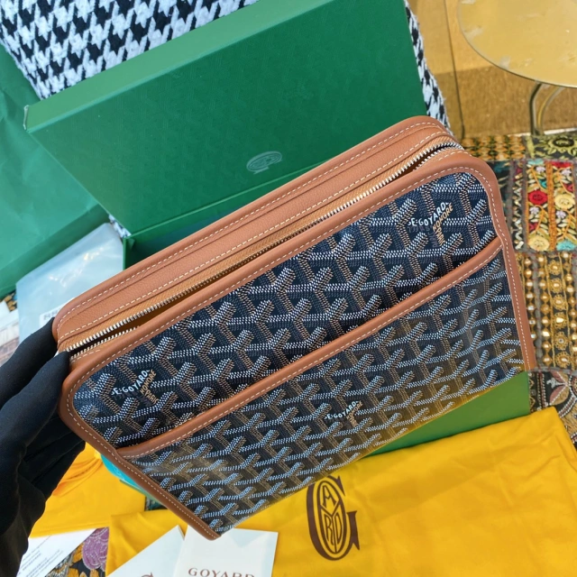 GOYARD wash bag Mirror Boutique