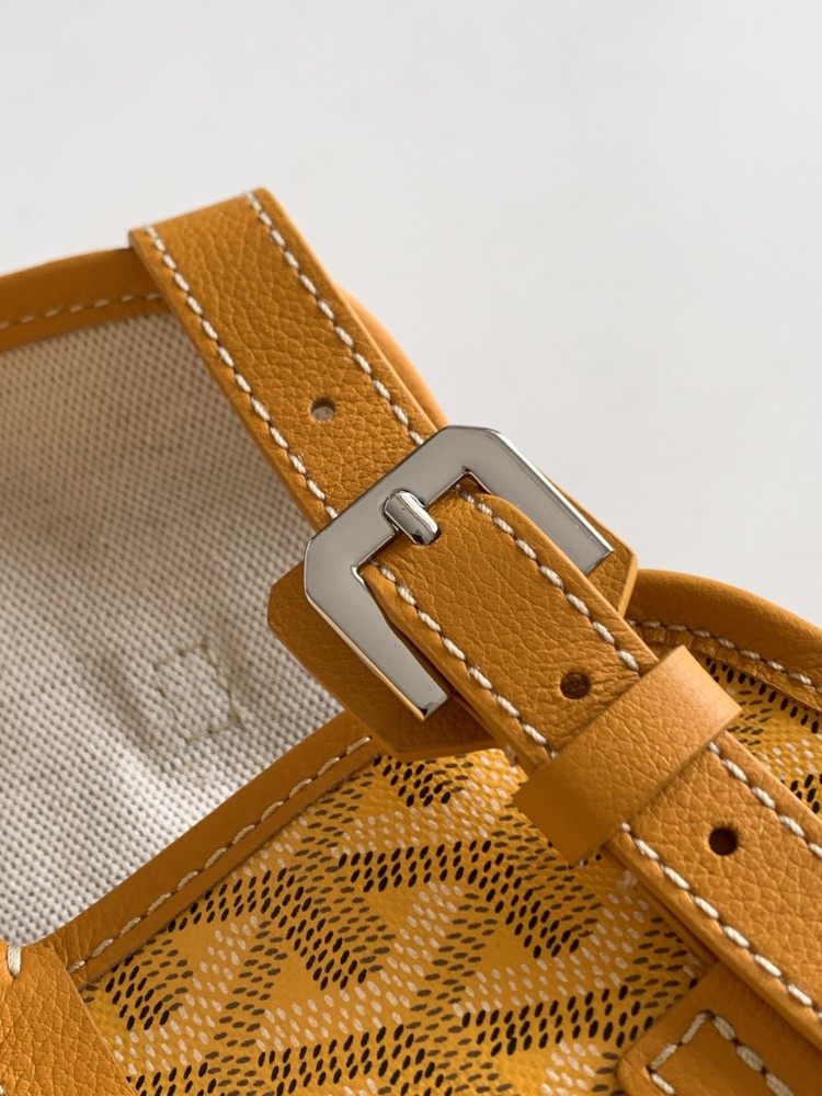 GOYARD Chien Gris Pet Bag Mirror Boutique