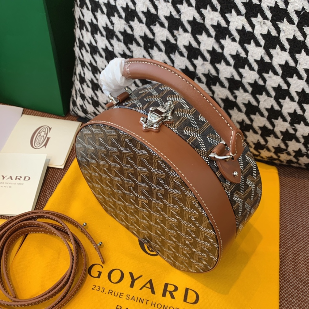 GOYARD Alto Hat Box Bag Mirror Boutique