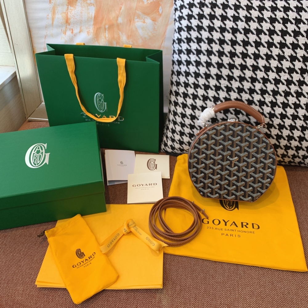 GOYARD Alto Hat Box Bag Mirror Boutique