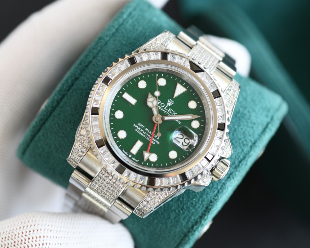 Rolex Replica GMT-Master M126720VTNR Rear Diamond Edition 40MM