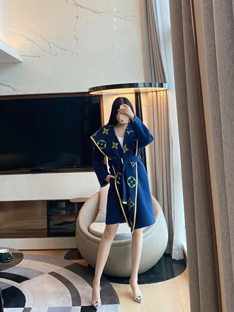 Louis Vuitton long floret hooded cashmere coat