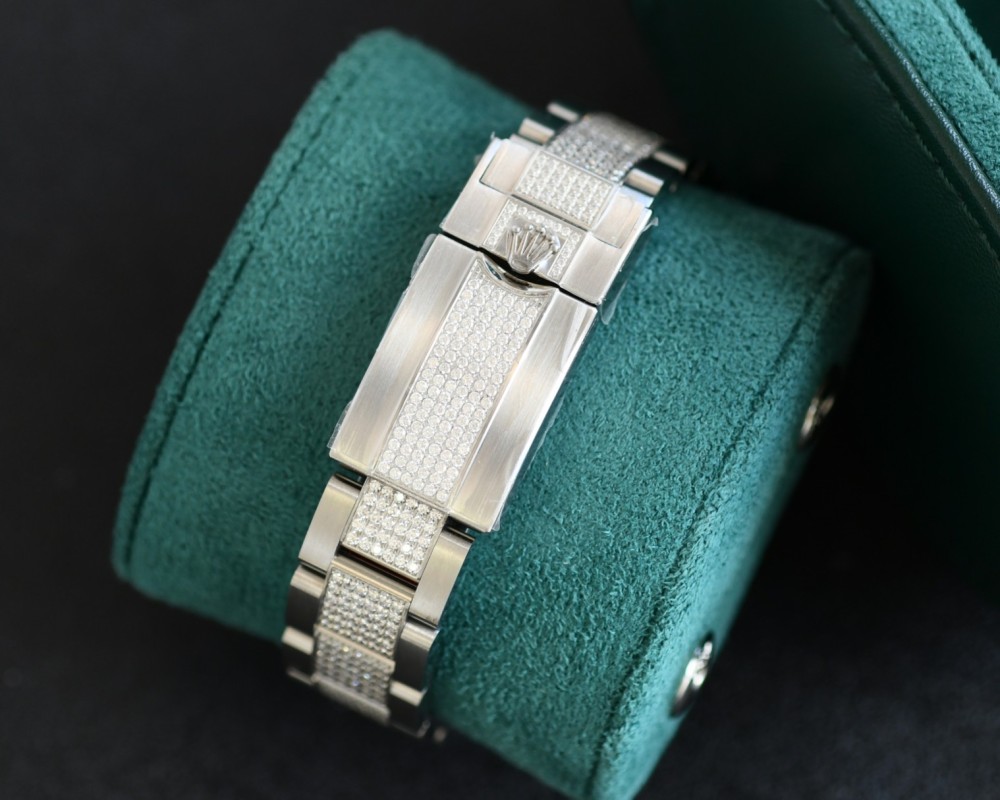 Rolex Replica GMT-Master M126720VTNR Rear Diamond Edition 40MM