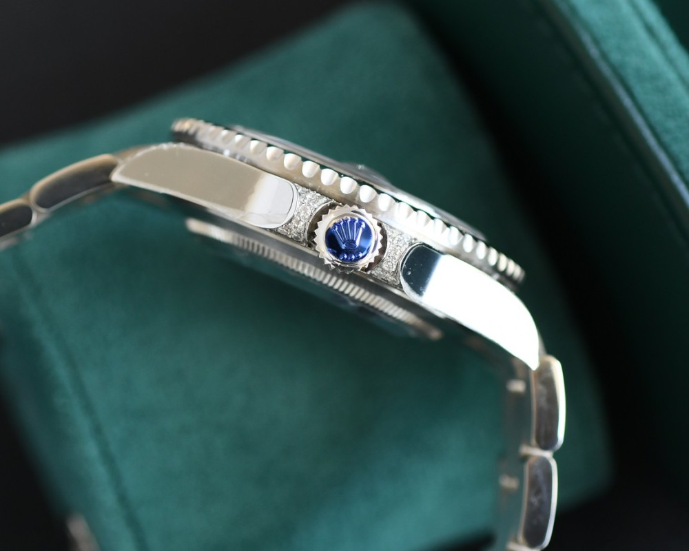 Rolex Replica GMT-Master M126720VTNR Rear Diamond Edition 40MM