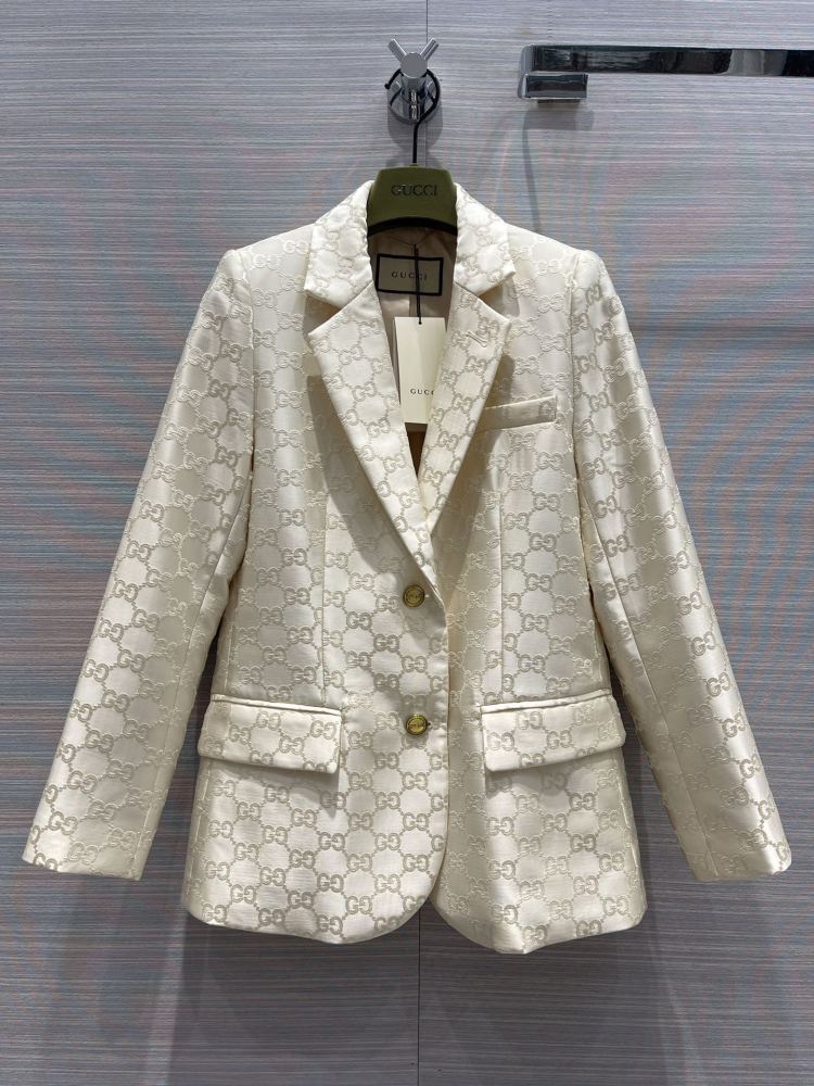 Gucci exquisite and capable ivory white jacquard GG small suit
