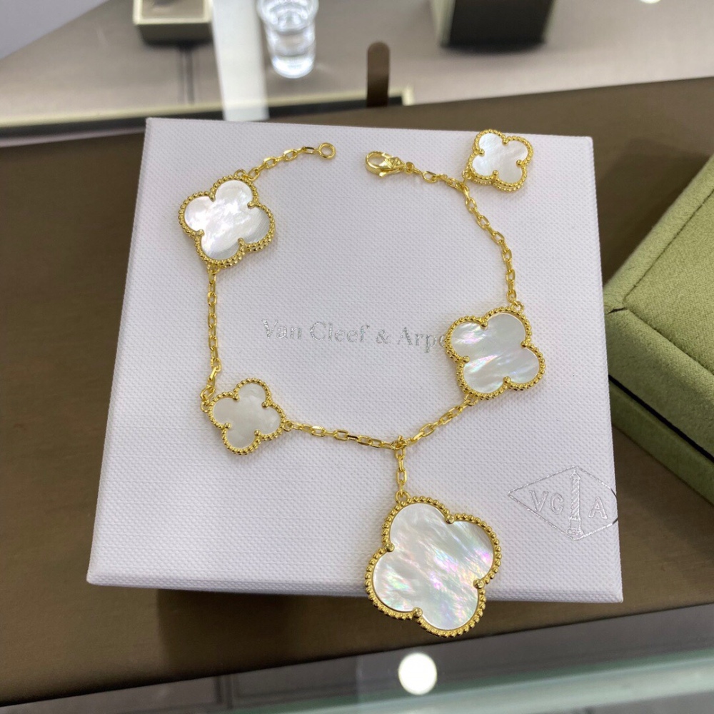 VCA bracelets