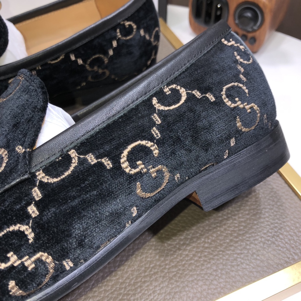 GUCCI Men'svelvet beanie shoes