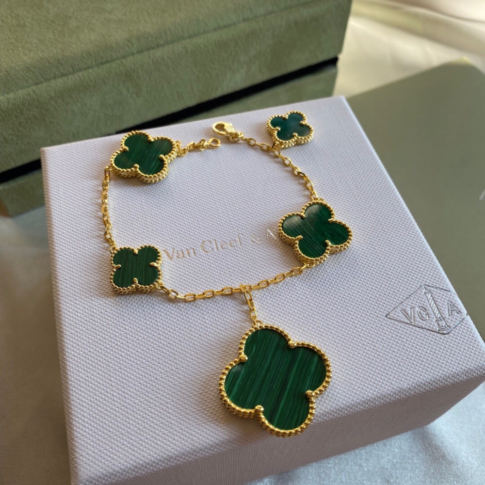 VCA bracelets
