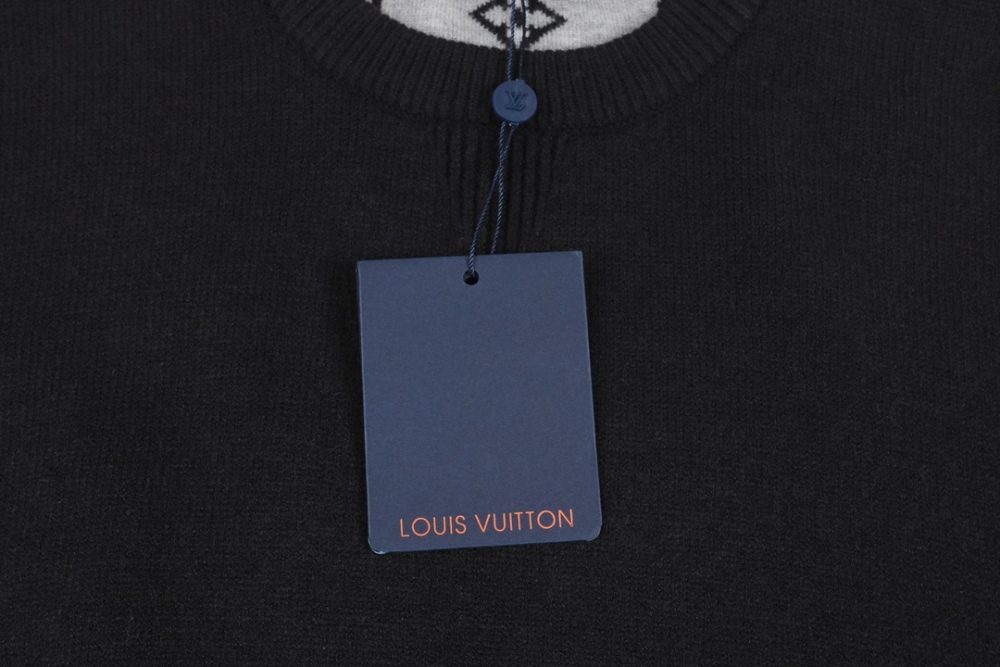 Louis Vuitton men's and women's sweaters