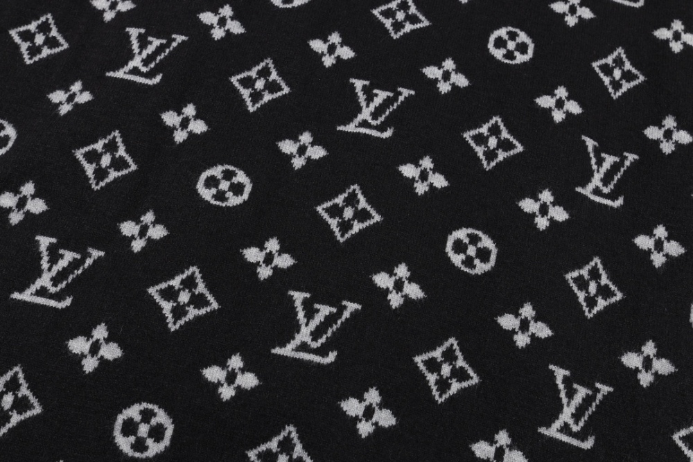 Louis Vuitton men's and women's sweaters