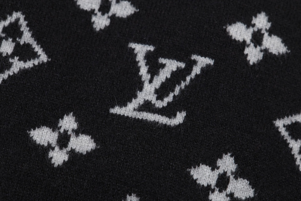 Louis Vuitton men's and women's sweaters