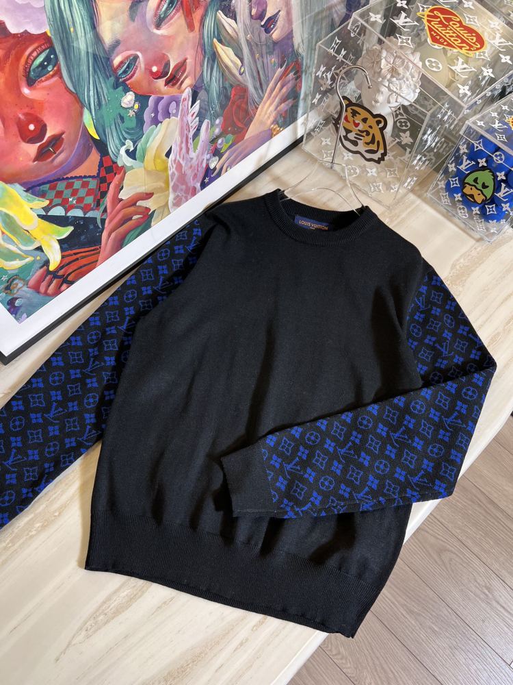 Louis Vuitton men's and women's sweater