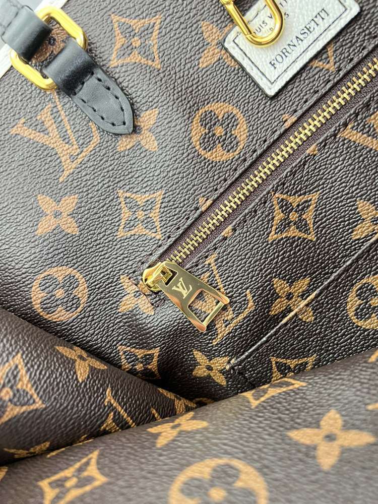 Louis Vuitton OnTheGo MM M59265 Mirror boutique