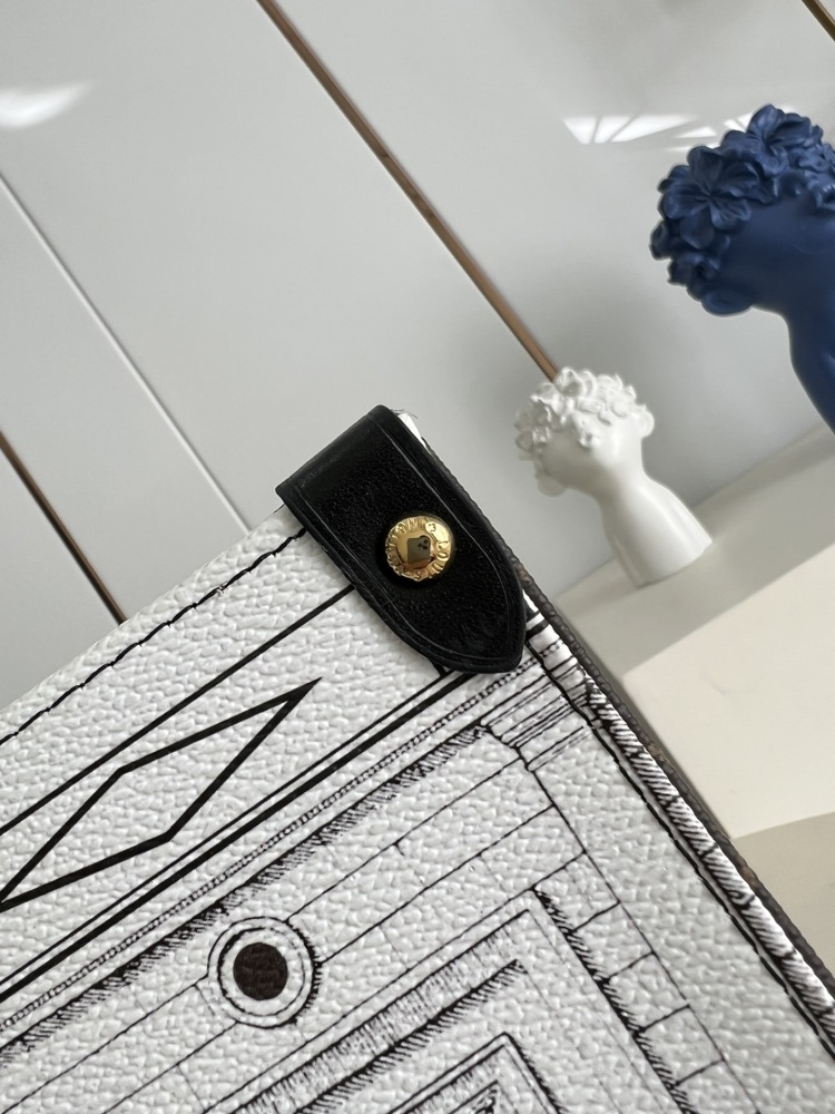 Louis Vuitton OnTheGo MM M59265 Mirror boutique