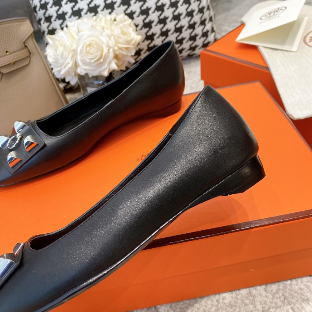 Hermes flat shoes