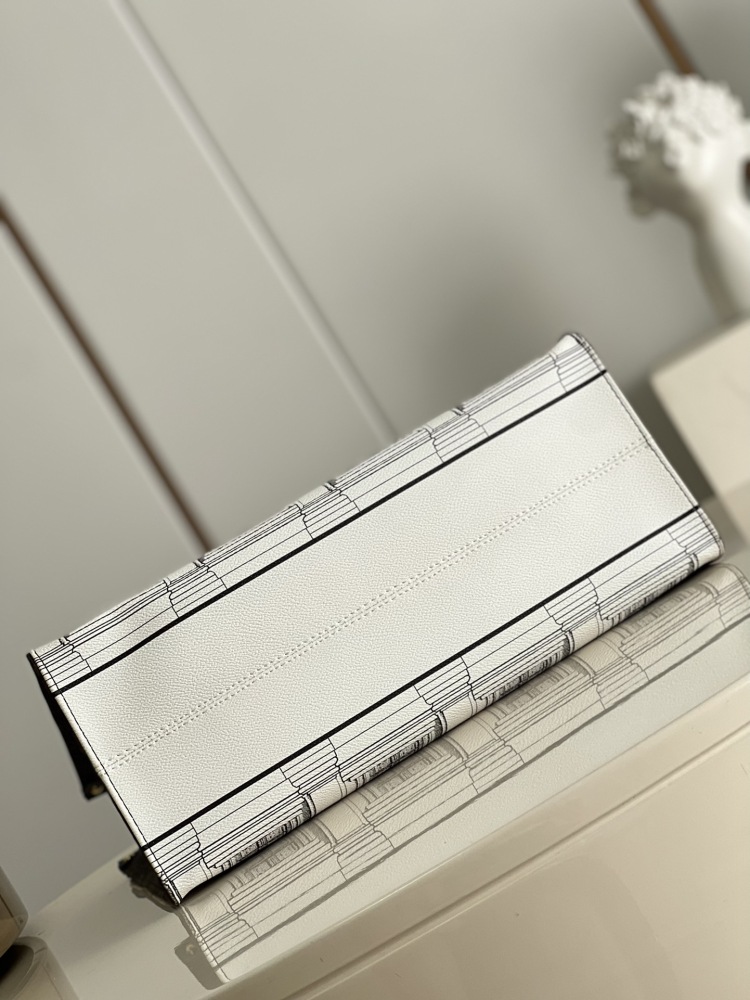 Louis Vuitton OnTheGo MM M59265 Mirror boutique