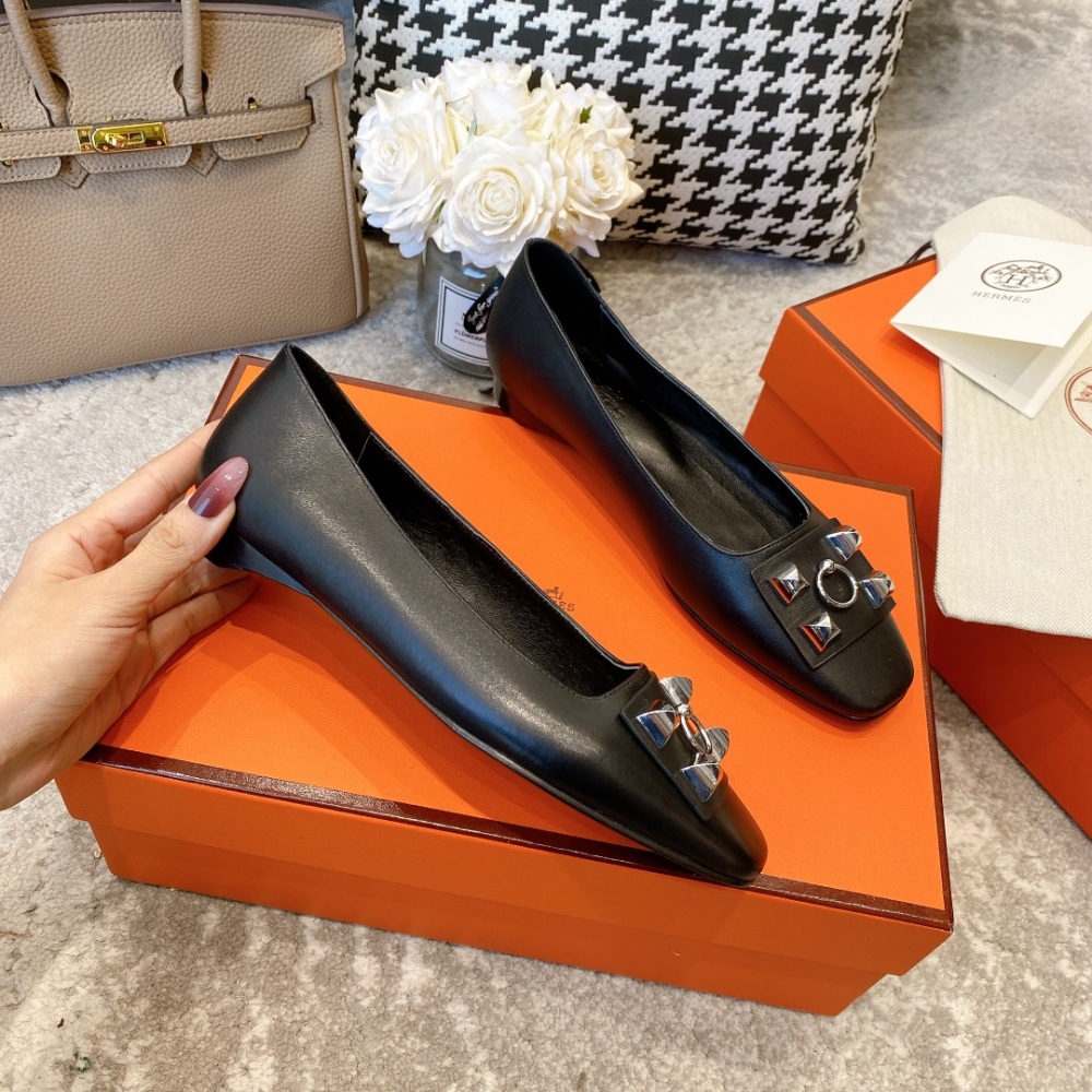 Hermes flat shoes