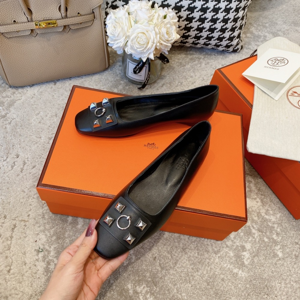 Hermes flat shoes