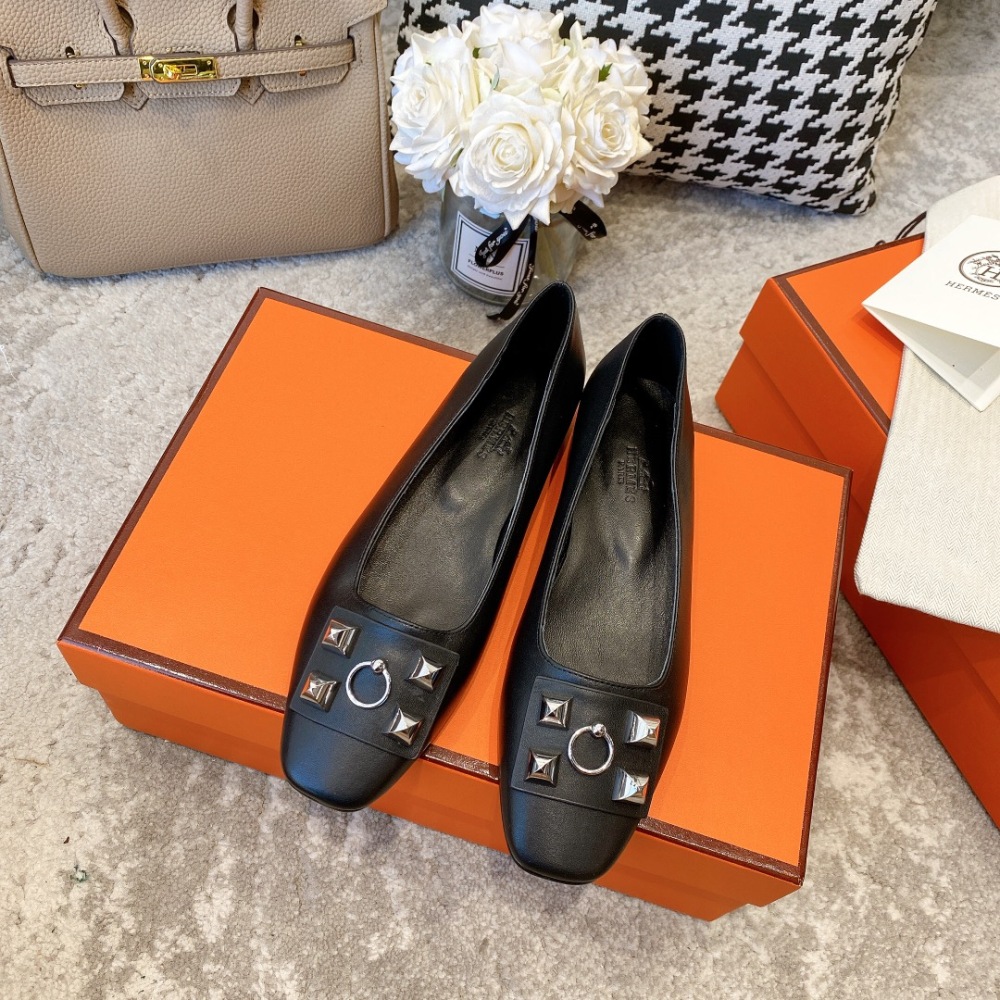 Hermes flat shoes