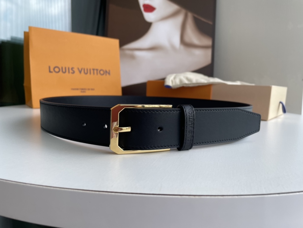 Louis Vuitton belt 3.5cm