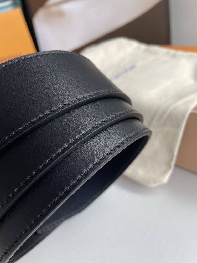 Louis Vuitton belt 3.5cm