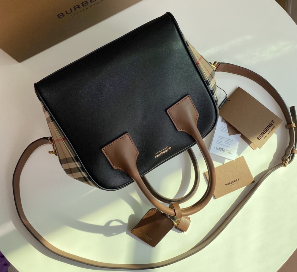 Burberry Cube Bowling 8361 Mirror Boutique