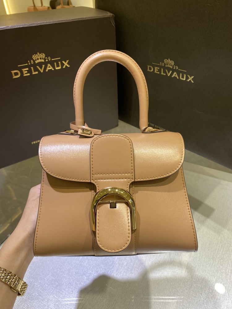 Delvaux brillant  box  Mirror Boutique