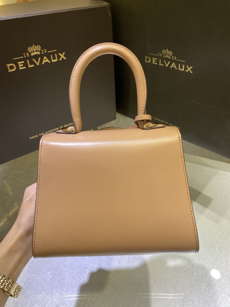 Delvaux brillant  box  Mirror Boutique