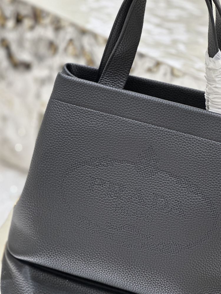 Prada new engraved logo handbag 1BG384  Mirror Boutique