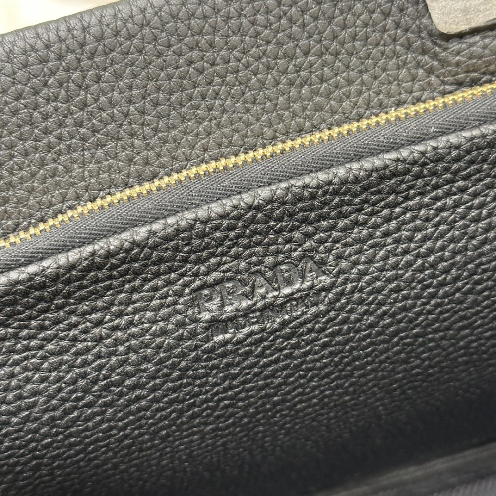 Prada new engraved logo handbag 1BG384  Mirror Boutique
