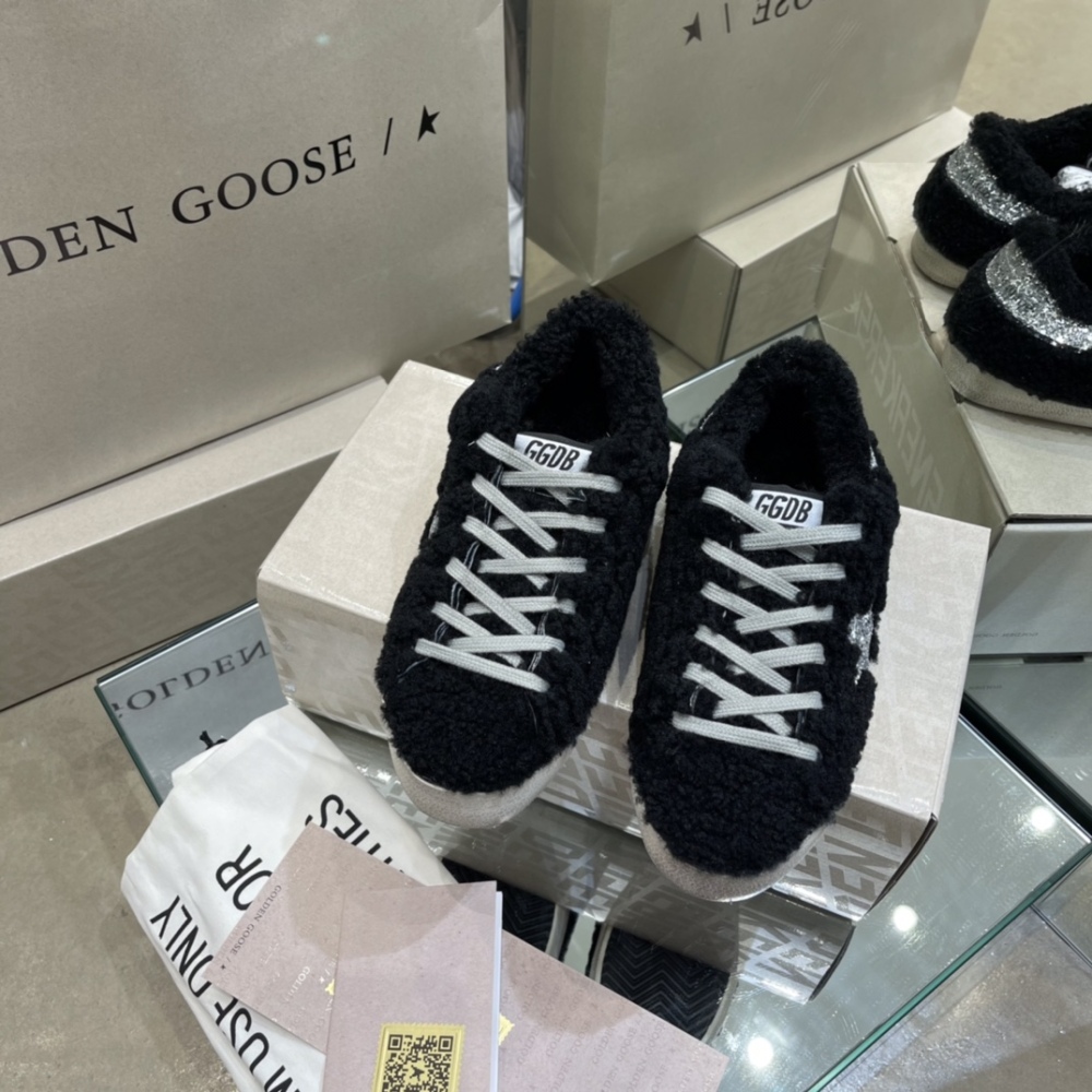 GGDB men's and women's sneakers(golden goose)