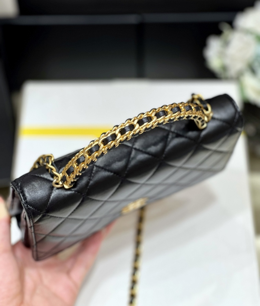 Chanel Handle fortune bag WOC AP3009 Mirror Boutique