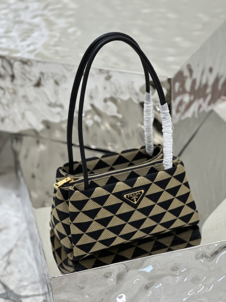 Prada embroidery boston 1BA368 Mirror Boutique