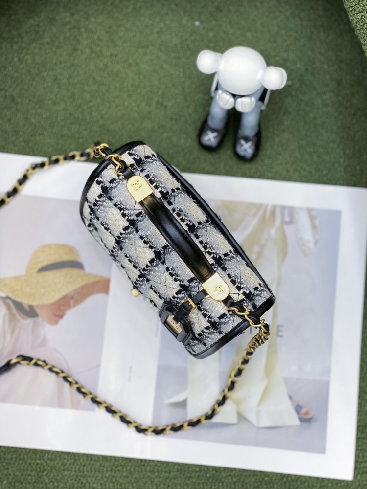 Chanel  2022SS Handle Flap Bag/Messenger Bag 22K AS3652 Mirror Boutique
